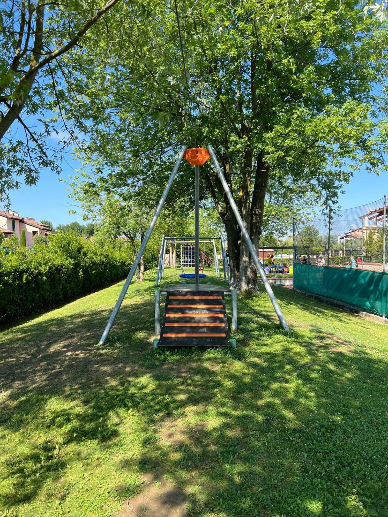 פסקיארה דל גארדה Garda Resort Village מראה חיצוני תמונה